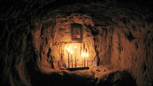 Лавра 7